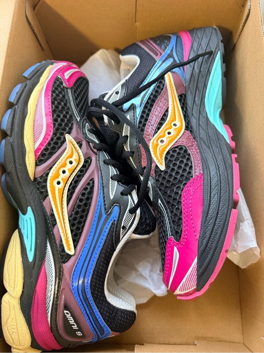 Saucony Women’s Multicolor Running Sneakers - OMNI 9